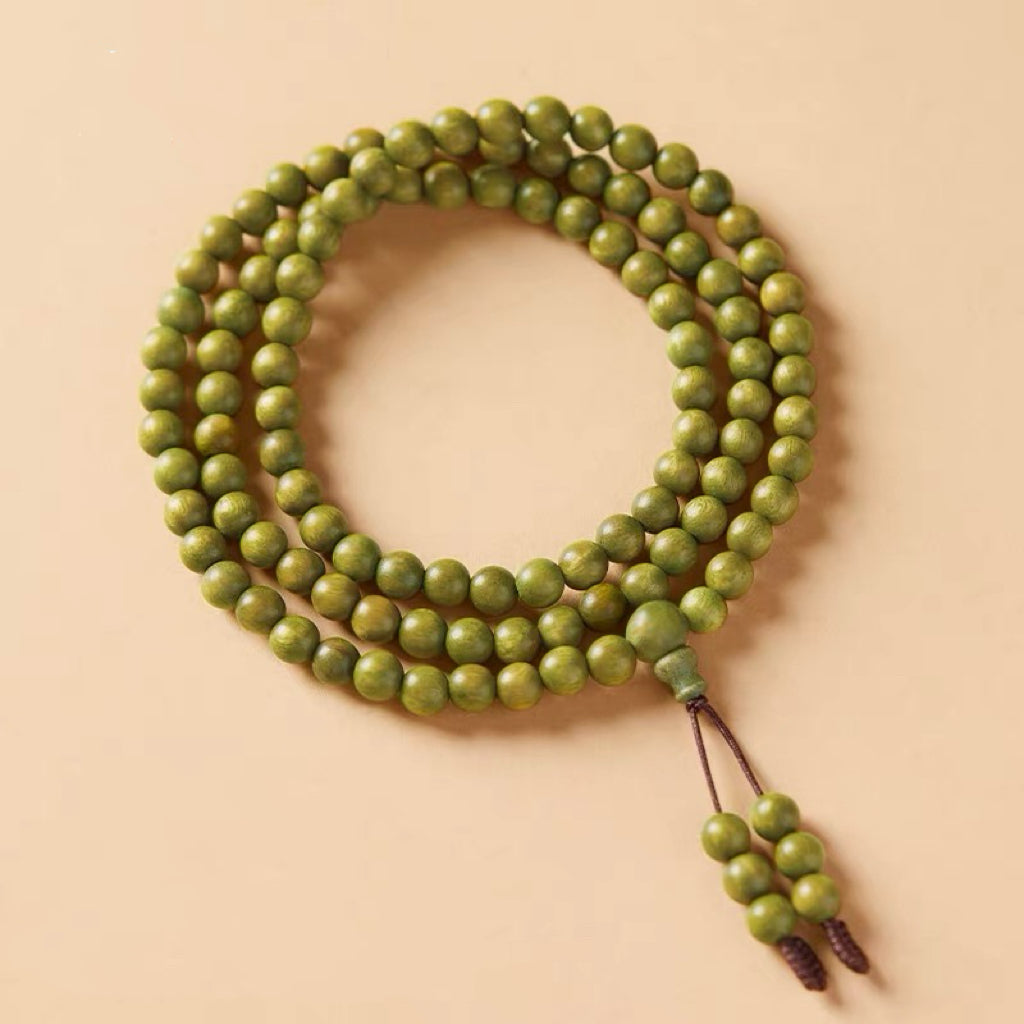 108-Bead Color-Shifting Green Sandalwood Mala : Plain Wood Design - Seekcase