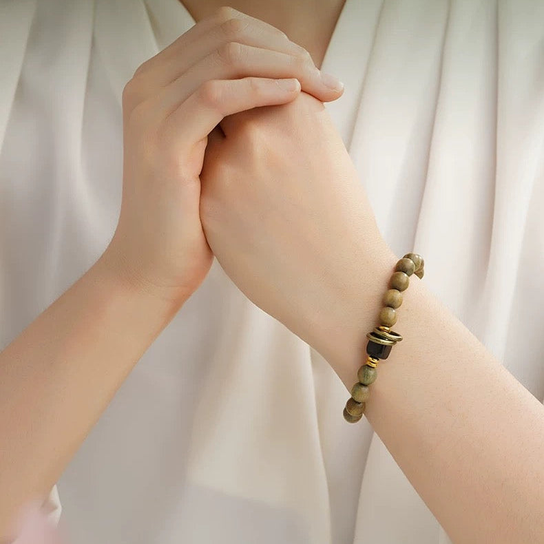 Green & Black Sandalwood Bracelet with Copper Rings : - Seekcase