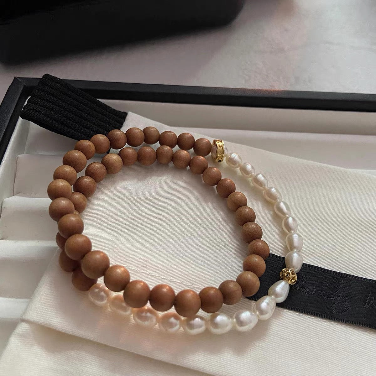 Pearl & Sandalwood Dual Loop Bracelet : - Seekcase