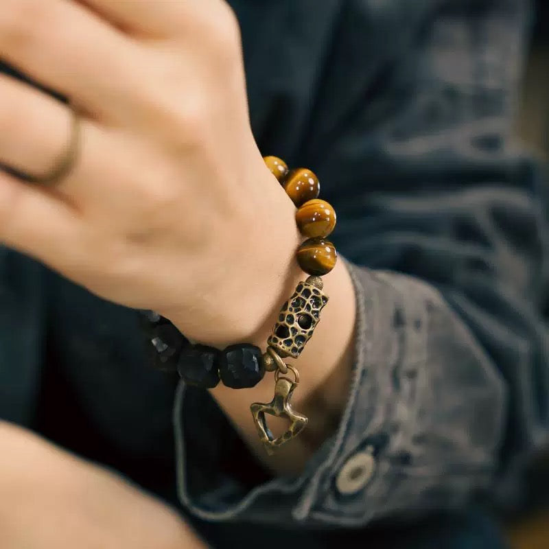 Onyx Wood & Tiger's Eye with Brass Pendant Bracelet : - Seekcase