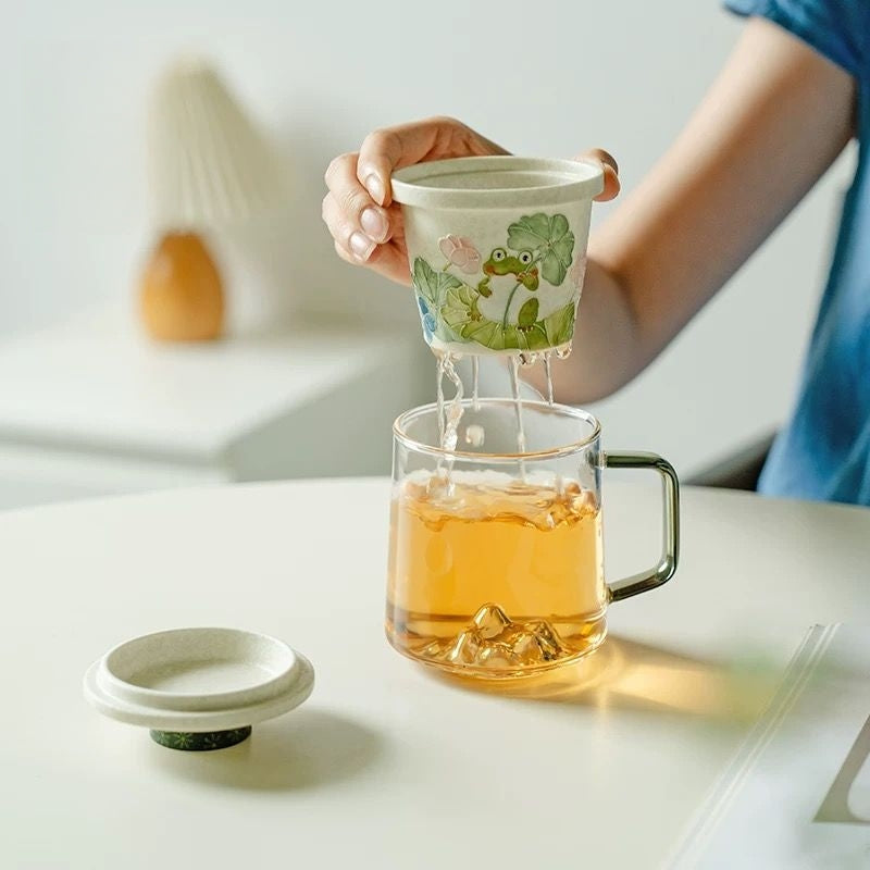 Lotus Frog All-in-One Tea Mug : - Seekcase