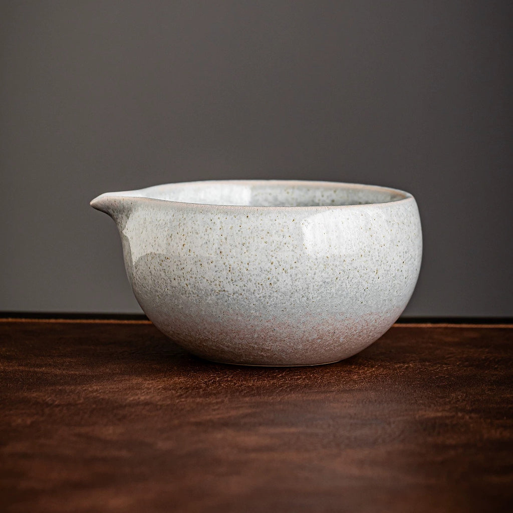 Starry Night Spouted Matcha Bowl 460ml : White - Seekcase