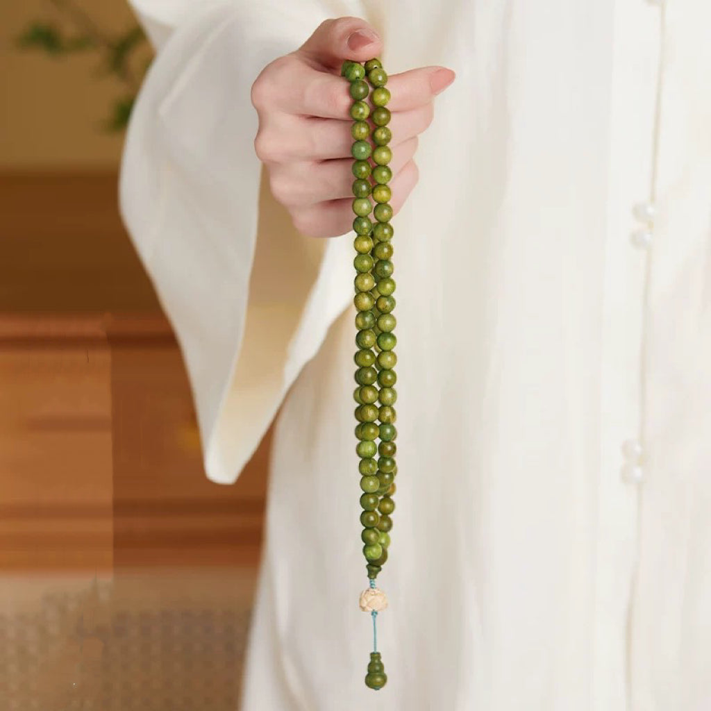 108-Bead Color-Shifting Green Sandalwood Mala : - Seekcase